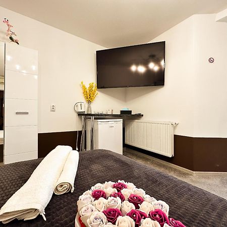The Royal - Studio With Balcony & Panoramic View Craiova Luaran gambar