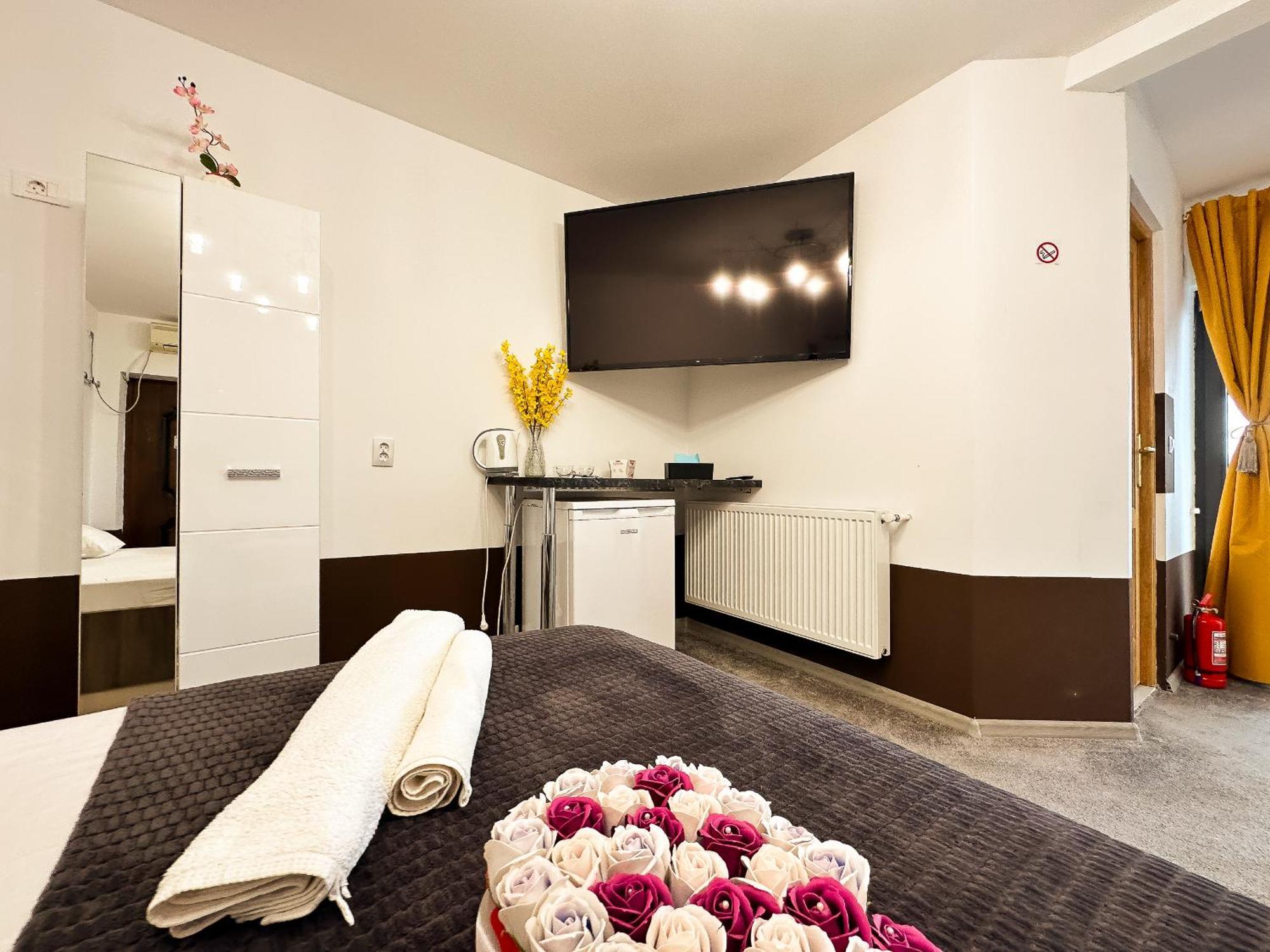 The Royal - Studio With Balcony & Panoramic View Craiova Luaran gambar
