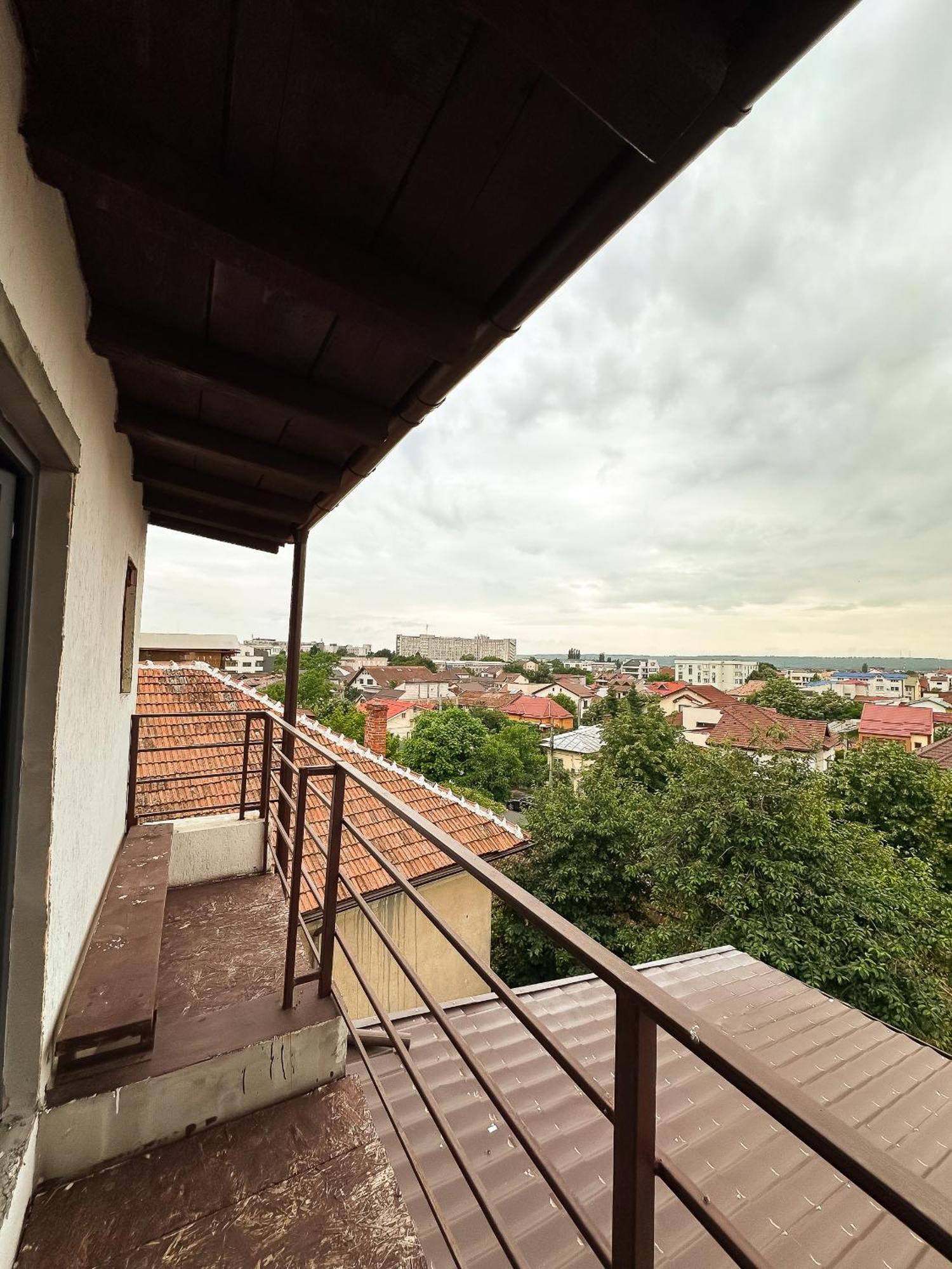 The Royal - Studio With Balcony & Panoramic View Craiova Luaran gambar